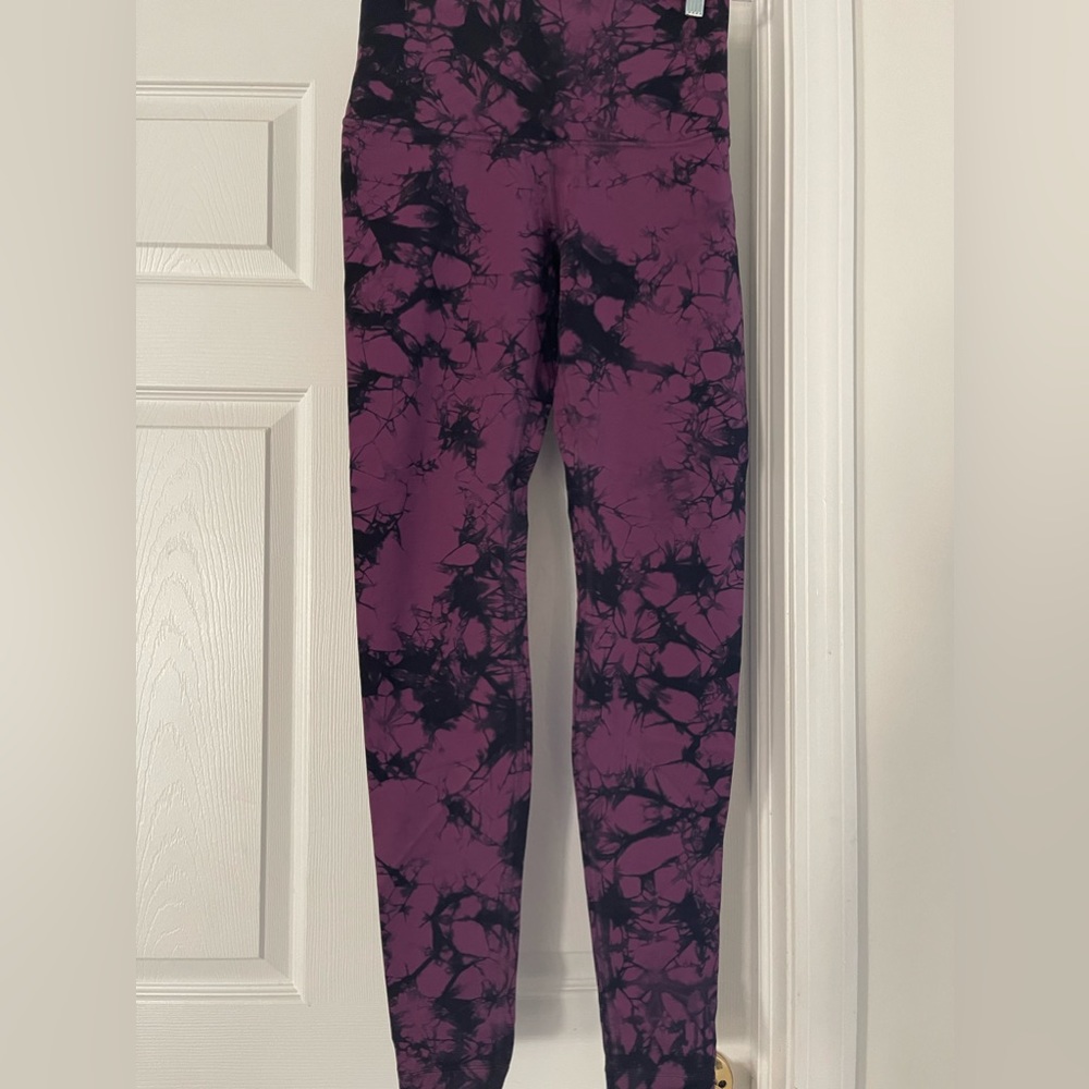 Lululemon size 8 full length leggings